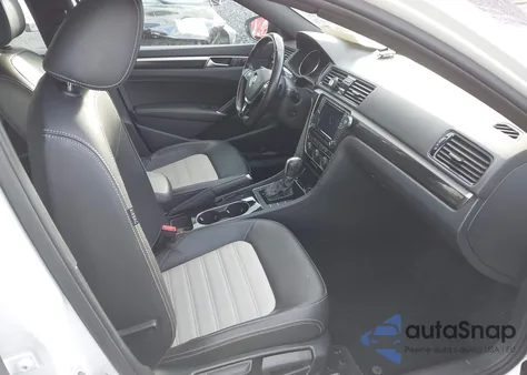 2018 Volkswagen Passat 3.6L V6 Gt z USA, uszkodzony, nr VIN 1VWJM7A39JC049527